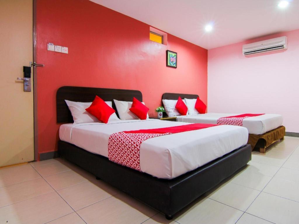 Oyo 11343 Hotel Putra Iskandar Seri Iskandar Εξωτερικό φωτογραφία