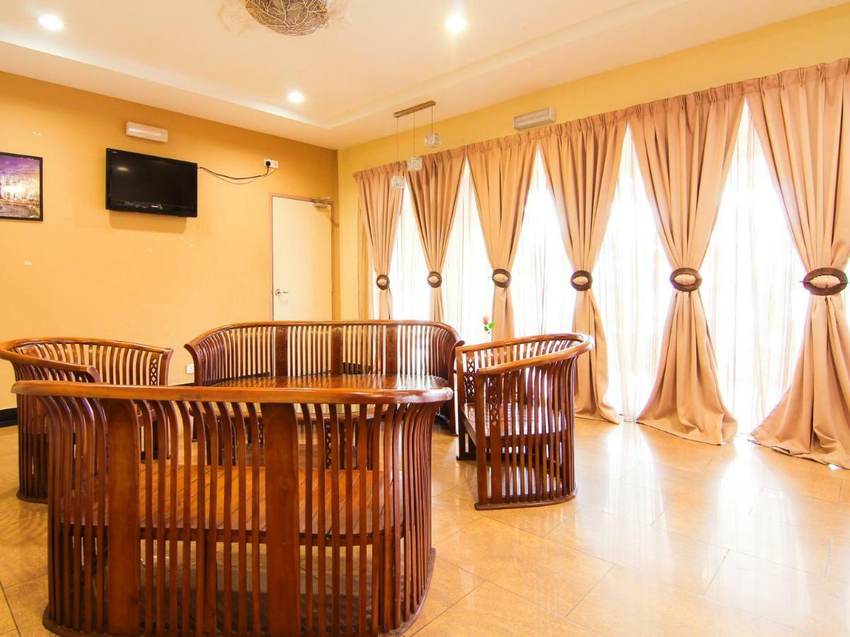 Oyo 11343 Hotel Putra Iskandar Seri Iskandar Εξωτερικό φωτογραφία