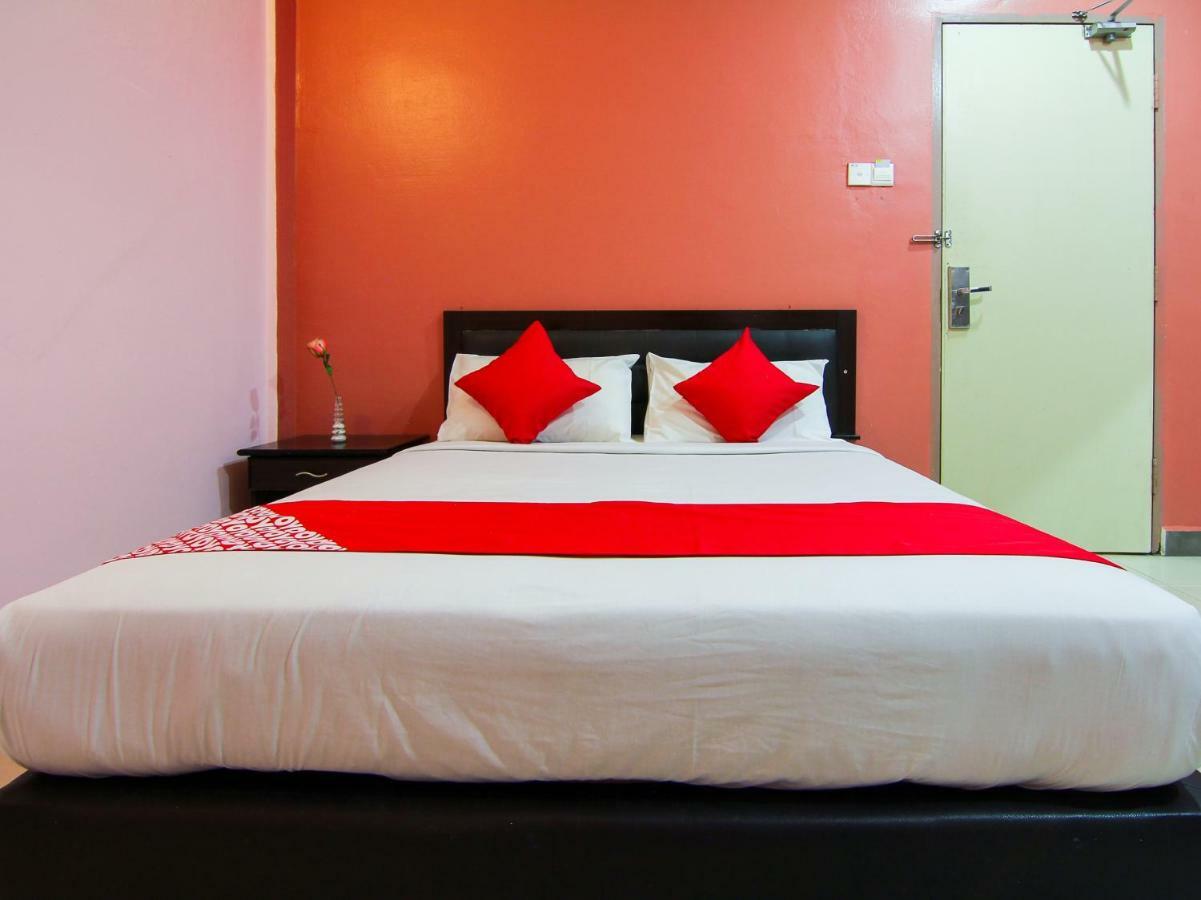 Oyo 11343 Hotel Putra Iskandar Seri Iskandar Εξωτερικό φωτογραφία