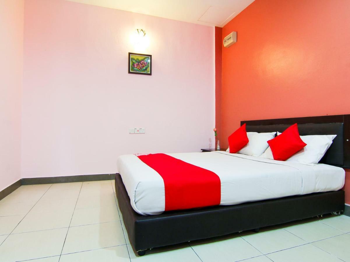 Oyo 11343 Hotel Putra Iskandar Seri Iskandar Εξωτερικό φωτογραφία